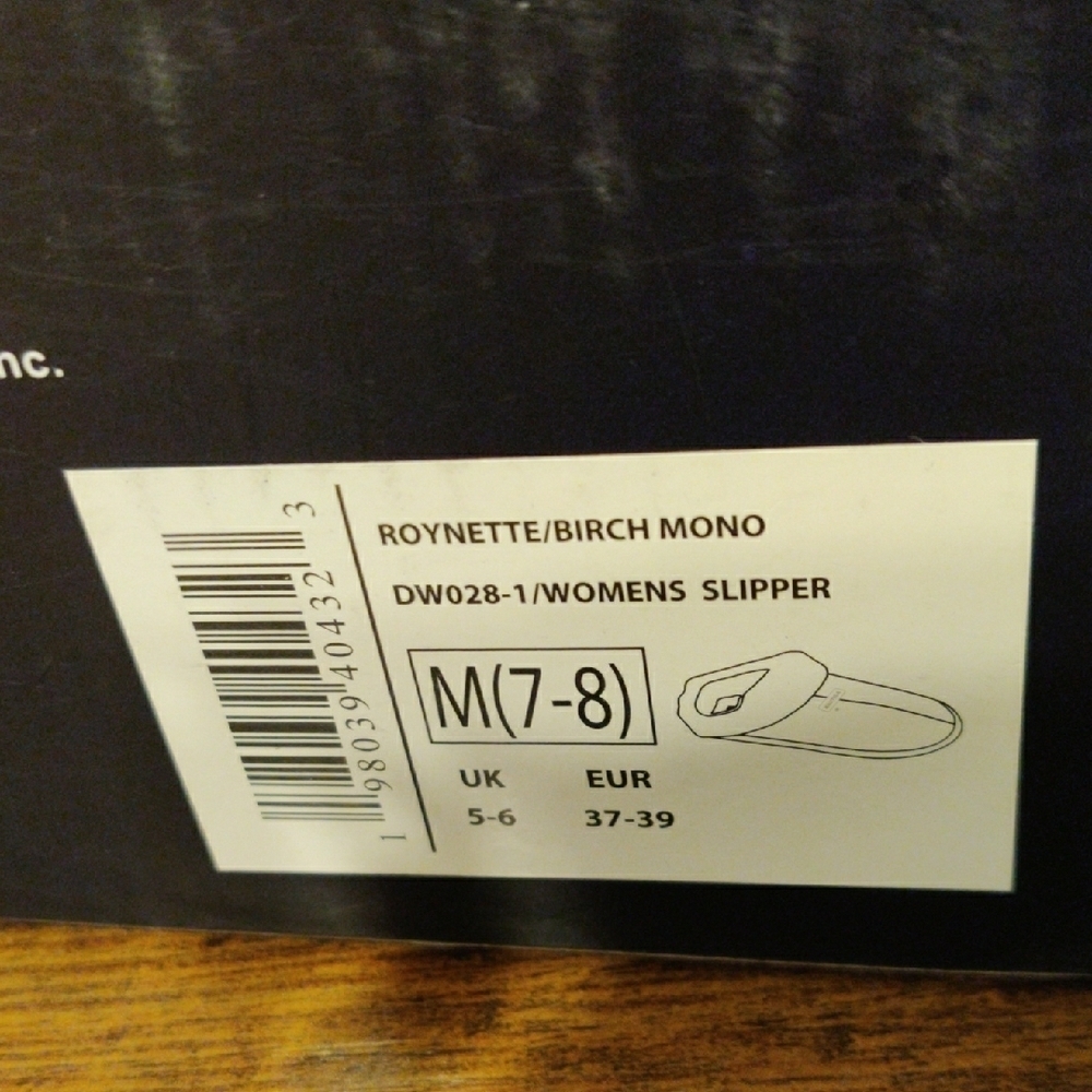 Nautica Beige Plush Slippers - Picture 13 of 15